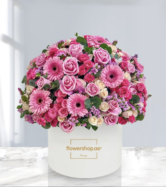 Blushing Breeze Hatbox, Flowers