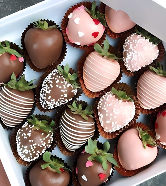 Delectable Mix Dipped Strawberries
