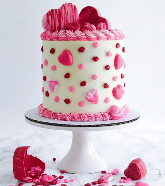 Exquisite Valentine's Day Cake
