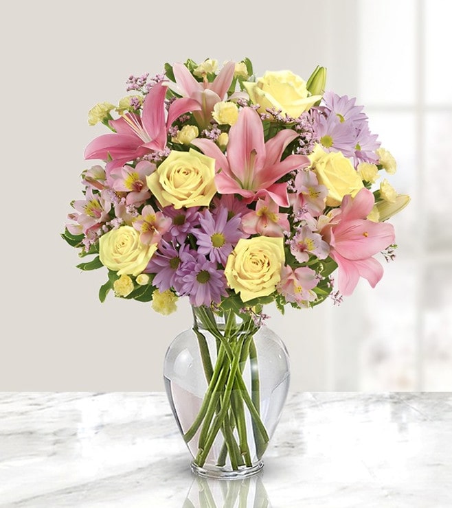 Glowing Daydream Bouquet, Emirati Women's Day Gifts