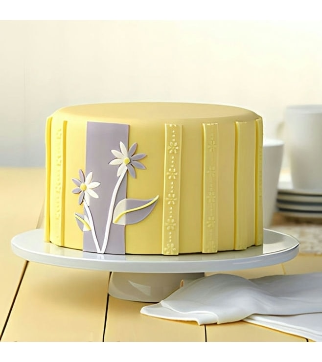 Dual-Toned Daisies Cake