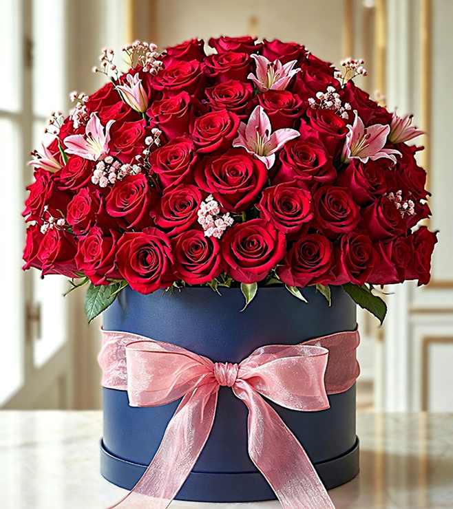 Kiss Me Softly Hatbox, Flowers