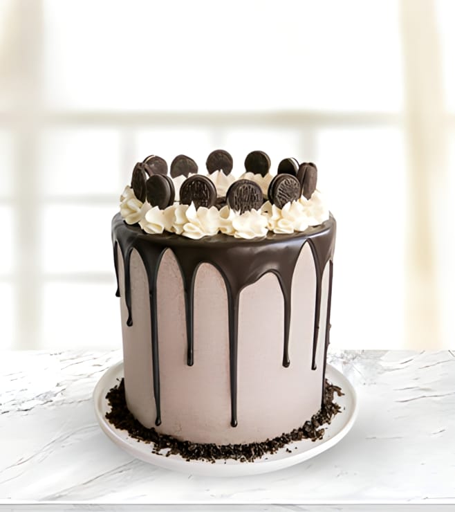 Oreo Chocolate Drip Cake