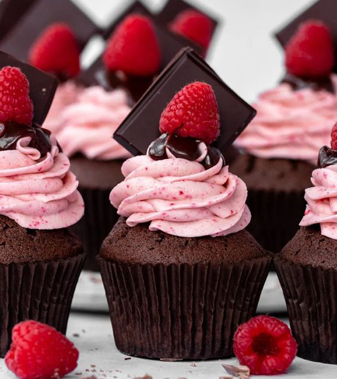 Raspberry Chocolate Cupcakes - 9 Cupcakes