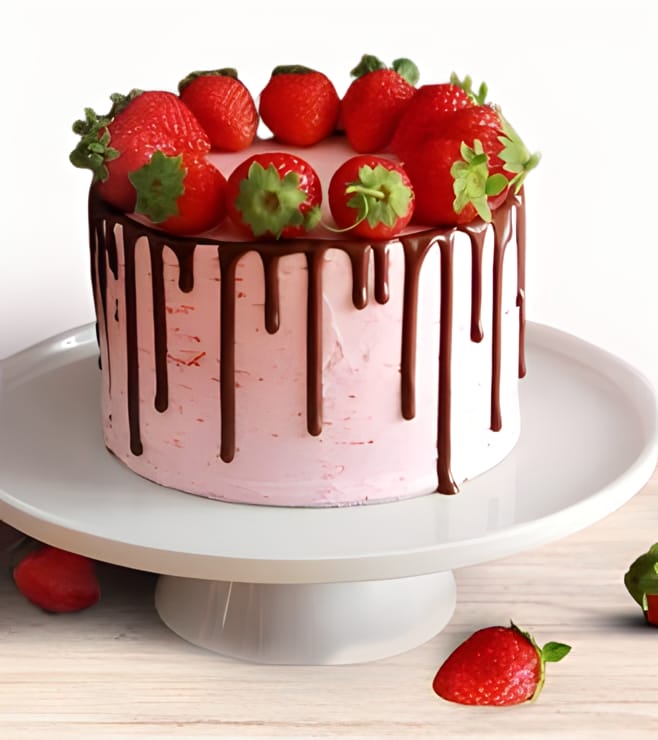 Strawberry heaven cake