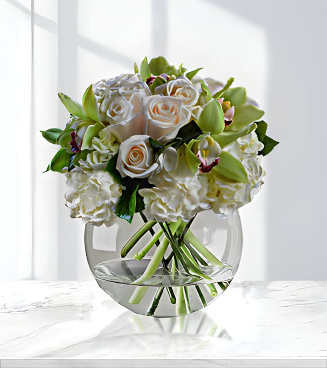 Timelessly Stylish Floral Centerpiece, Luxury Collection