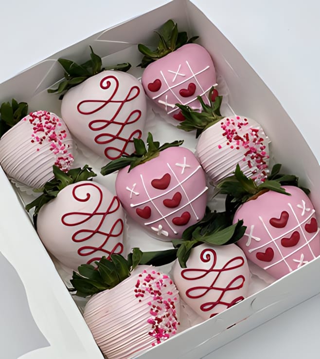 Uniquely Chic Dipped Strawberries