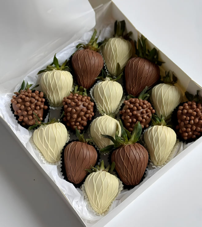 Velvet-Dome Dipped Strawberries