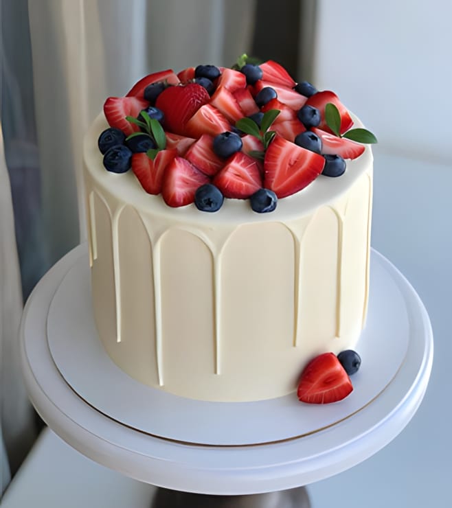 White Chocolate & Berries Drip Cake, Strawberry Cakes