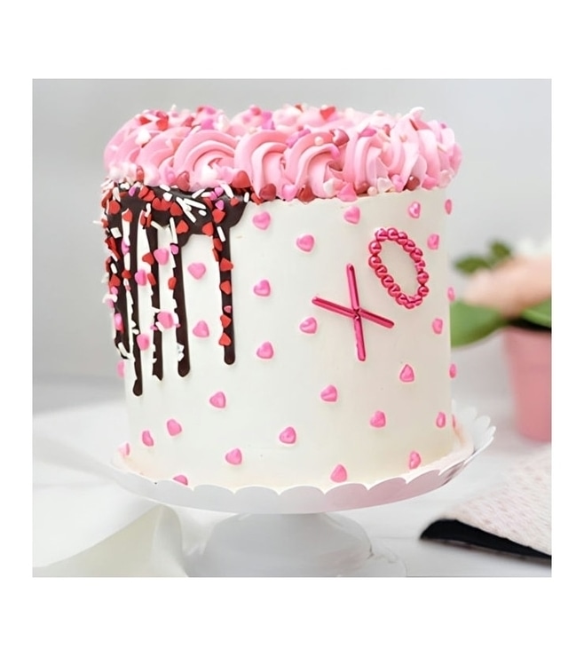XOXO Love Cake