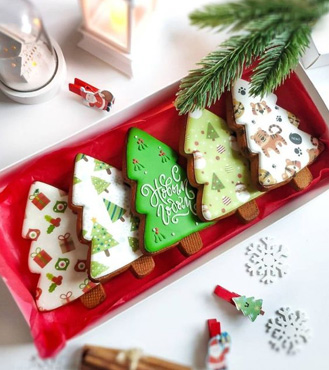 Merry Christmas Tree Cookies