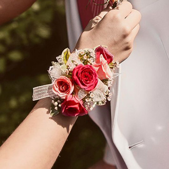 Teenage Dream Corsage