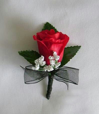 Touch of Silk Boutonniere