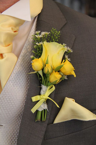 Everlasting Love Boutonniere