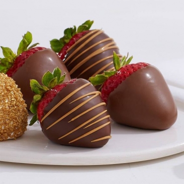 Heart of Gold Dipped Strawberries