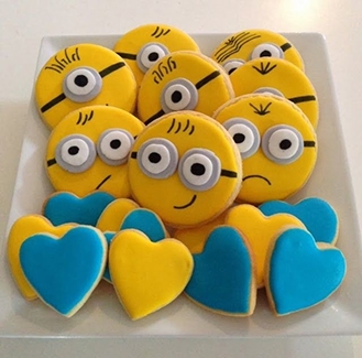 Minion Hearts Cookies