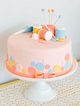 Sewing cake! - Decorated Cake by Cressida Cakes & Cookies - CakesDecor
