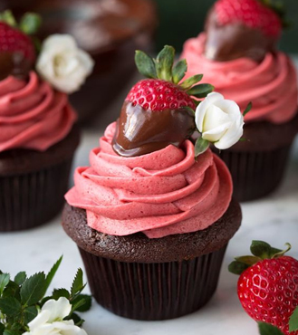 Strawberry Love Cupcakes