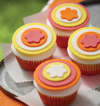 Blossom Badge Cupcakes