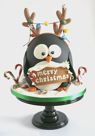 Penguin Fun Christmas Cake