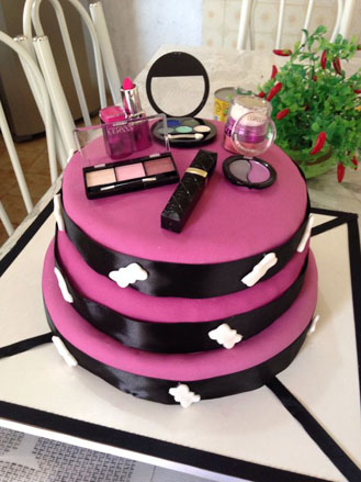 Makeup & Beauty 3 Tiered Cake