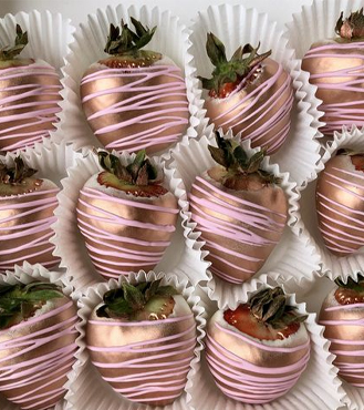 Glittering Gold Dipped Strawberries