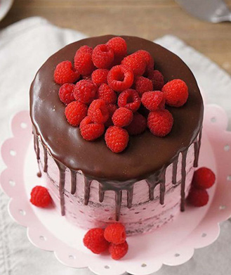 Raspberry Chocolate Love Cake