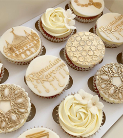 Golden Glitter Ramadan Cupcakes