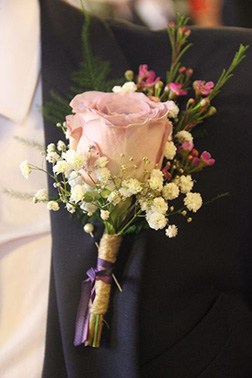 One Man Show Boutonniere, Proms and Weddings Gifts