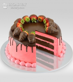 Oh So Pretty Strawberry Chocolate Cake
