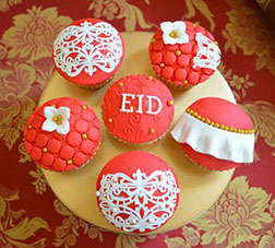 Majestic Red Eid Cupcakes