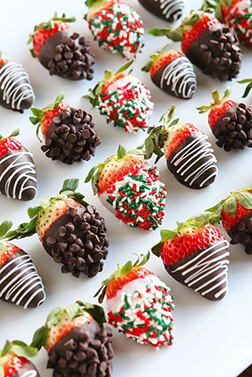 Holiday Goodies Dipped Strawberries