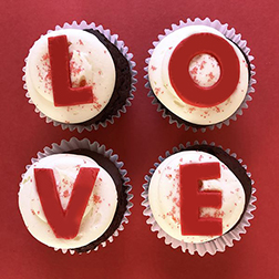 Love Letters - 6 Cupcakes