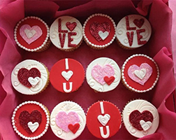 Lover's Paradise - 6 Cupcakes