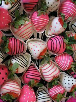 Passionately Pink Dipped Strawberries