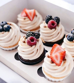 Mixed Berry Cupcakes