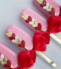 Cupid's Arrow Cakesicles