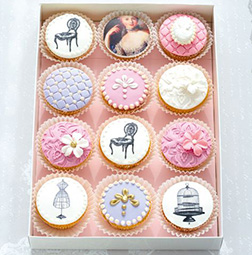 Vintage Beauty Cupcakes