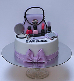 A Lady's Purse Cake