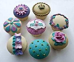 Chic Cupcakes Dozen