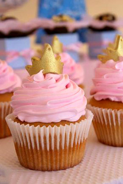 Pink Queen Cupcakes