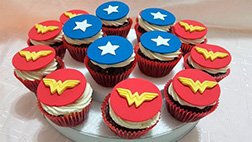 Wonder Woman Cupcakes