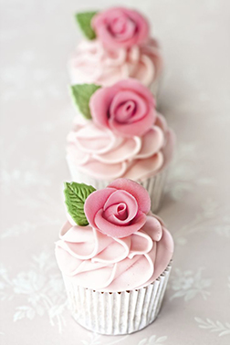 Precious Rose Cupcakes