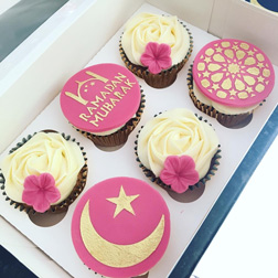 Pretty in Pink Ramadan Cupcakes