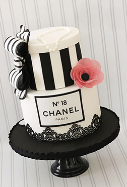 Classy & Fabulous Chanel Cake