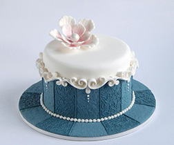 Time and Elegance Cake