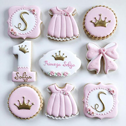 Pink and Gold Queen Cookies