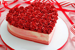 Rose Heart Wedding Cake