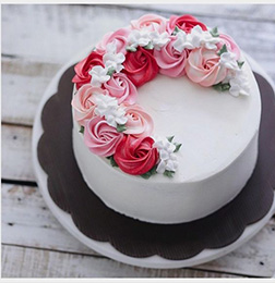 Rose Wreath  Cake