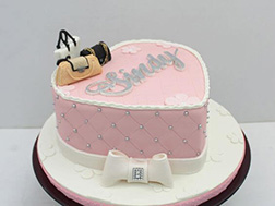 Elegant Accessories Heart Cake